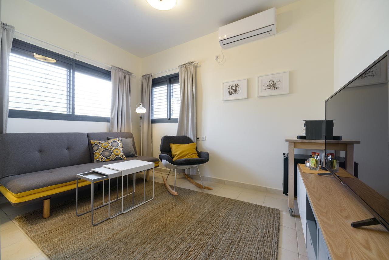 Luka 15 - By Beach Apartments Tlv Tel Aviv Exterior photo