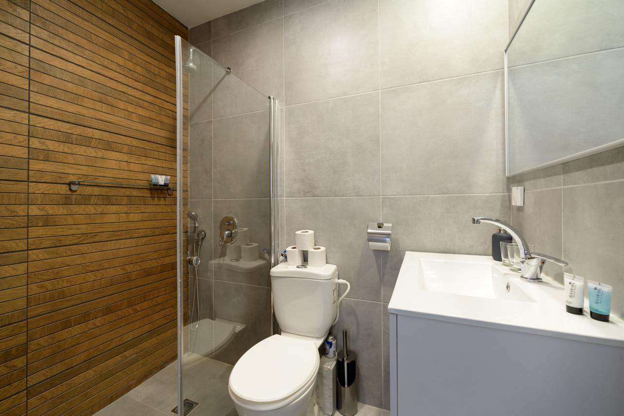 Luka 15 - By Beach Apartments Tlv Tel Aviv Room photo